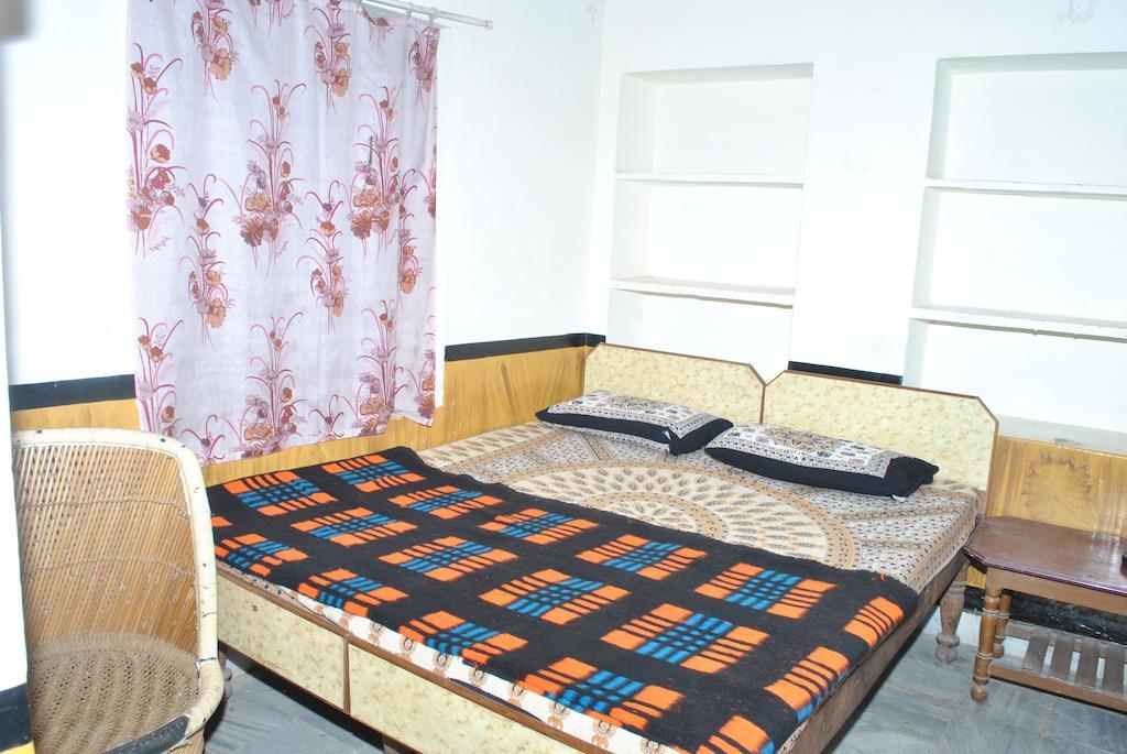 Priya Guest House Ajmer Ruang foto